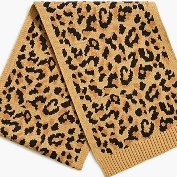 J Crew Leopard Winter Scarf NWT Only 2 Left Soft Not wool - Picture 2 of 3